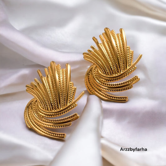Luxe 18k Gold Studs