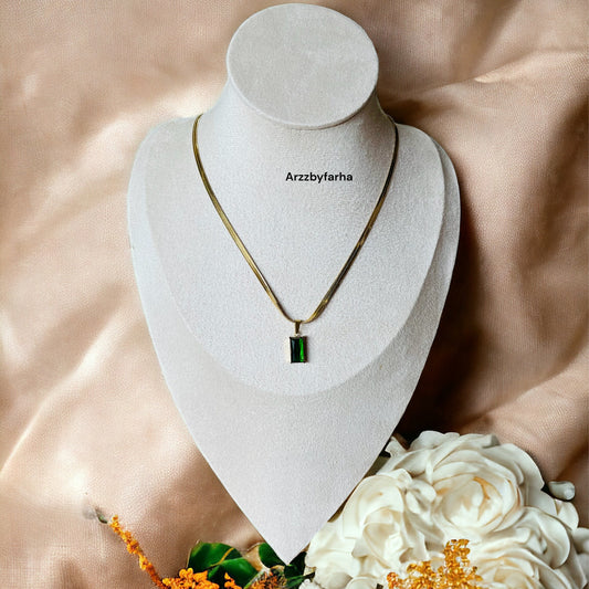 Green Stone Chain Necklace