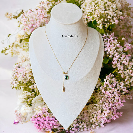 Green Stone Pendant Chain