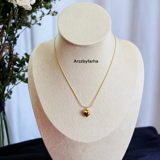 Gold Heart Chain Pendant Necklace