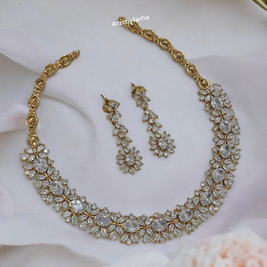 White Stone Necklace Set