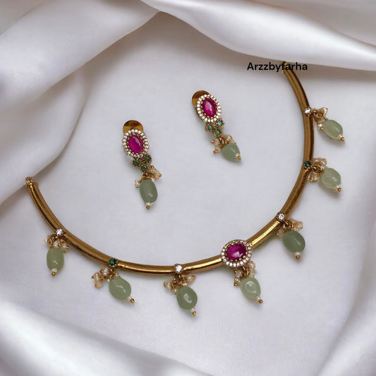 Multicolor Stone Leaf Necklace Set