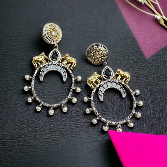 Dual Tone Black Oval Shape Earrings