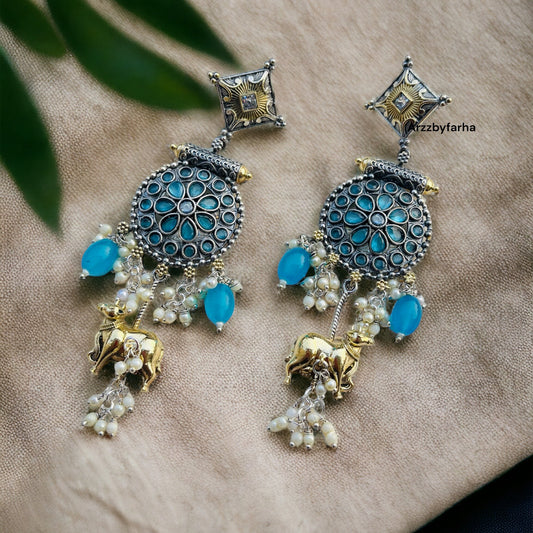 Dual Tone Nandi Earrings