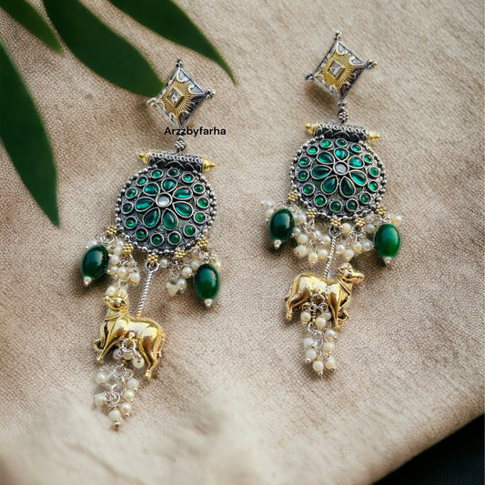 Dual Tone Nandi Earrings