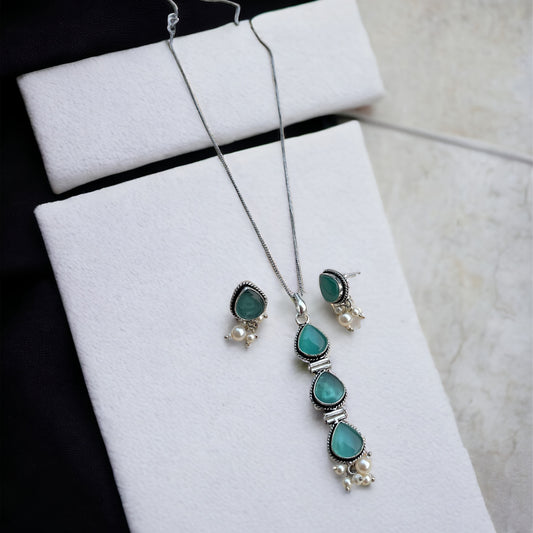 Monalisa Stone Drop Necklace Set