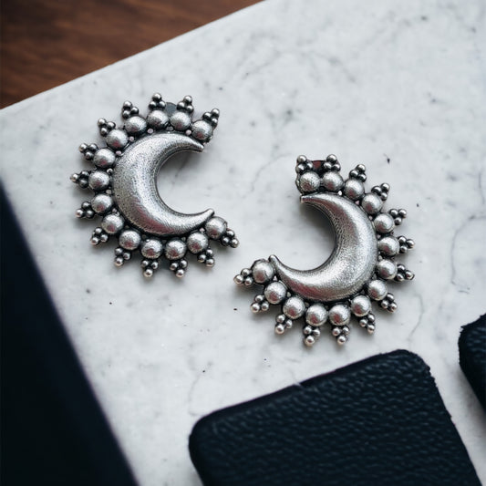 Classic Moon Studs Earring