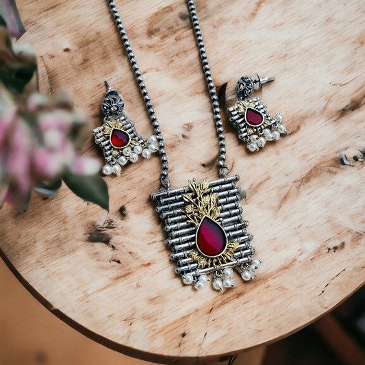 Dual Tone Pendant  Necklace Set