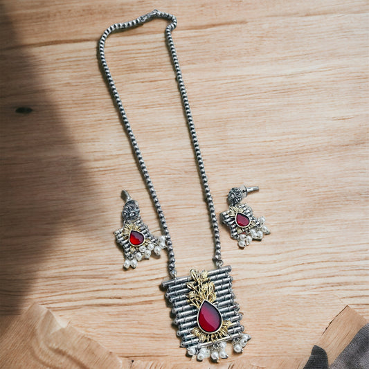 Dual Tone Pendant  Necklace Set