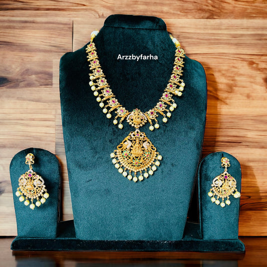 Matte Gold Temple Necklace Set