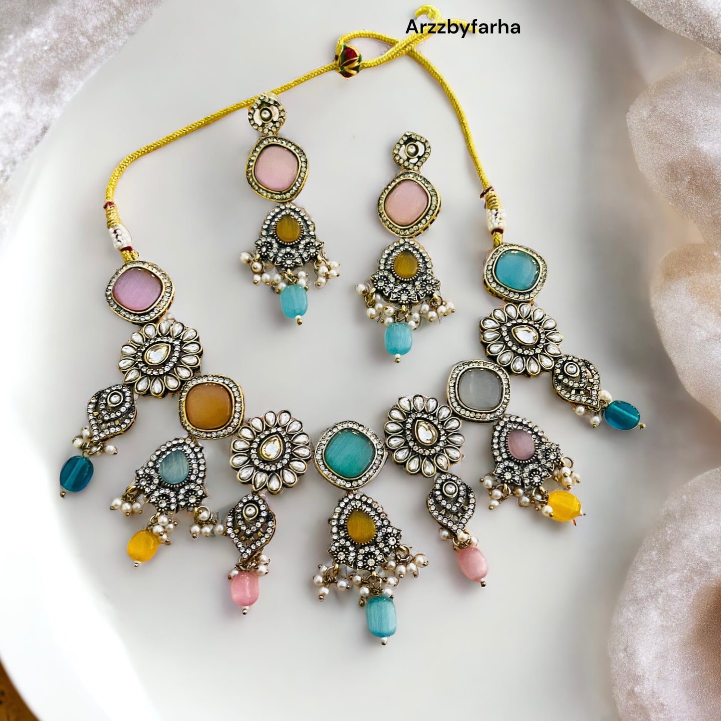 Victorian Finish Multicolor Necklace Set