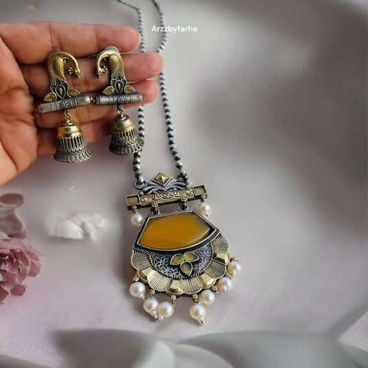 Dual Tone Pendant  Necklace Set