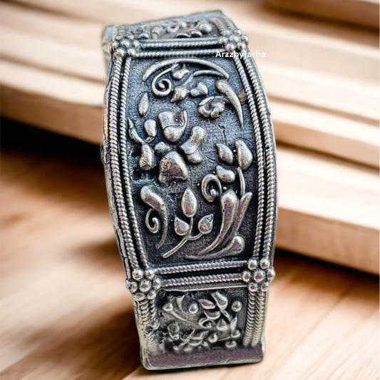 Oxidised Screwable Bangle