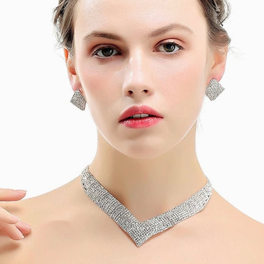 White Crystal Studded Necklace Set