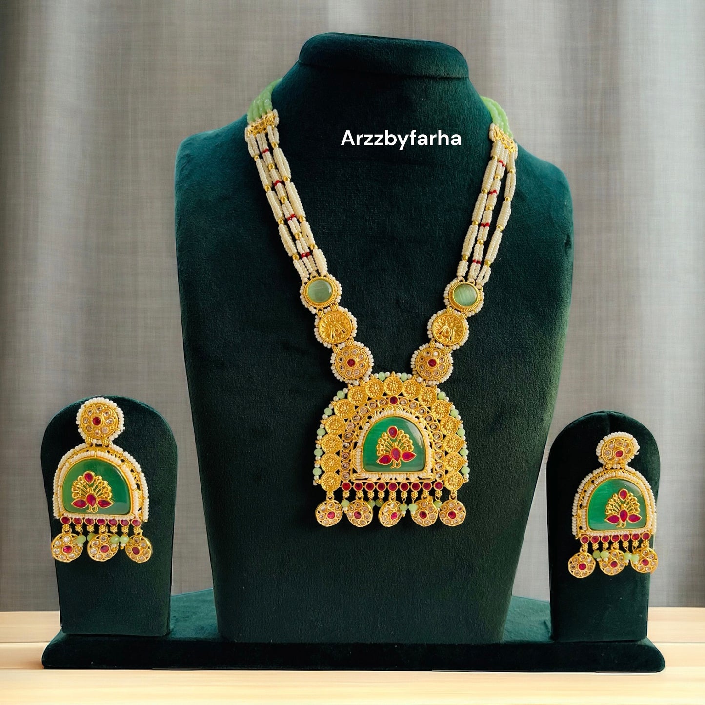 Mint Monalisa Stone Necklace Set