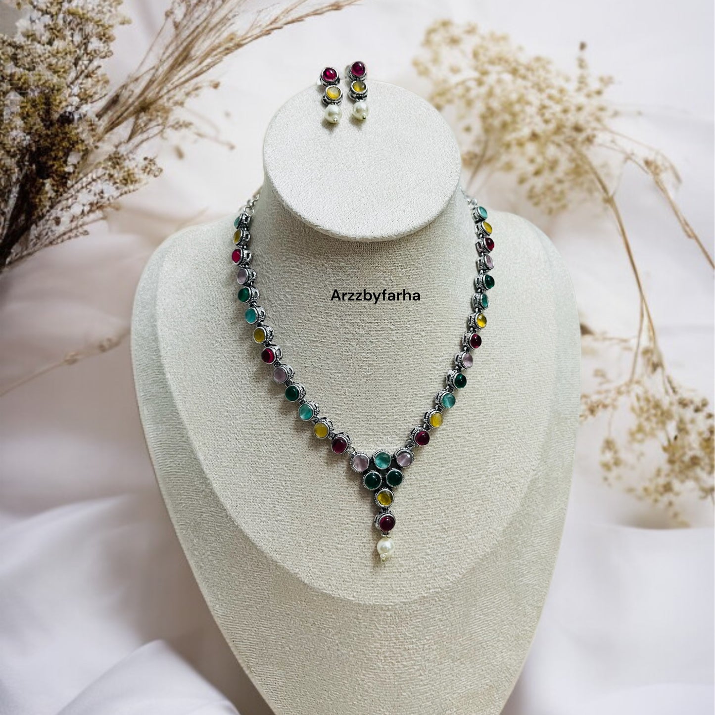 Multicolor Stone Necklace Set