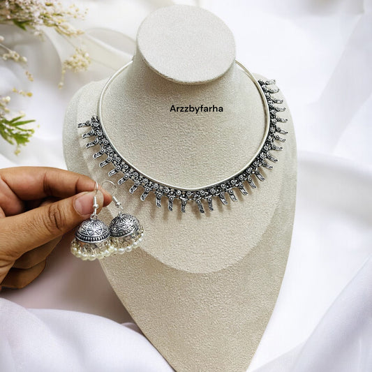 Silver Oxidised Hasli Necklace Set