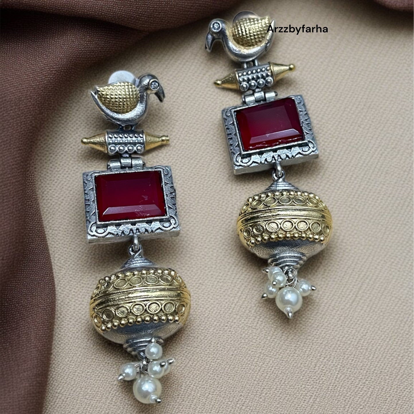 Dual Tone Aditi Drop Earring