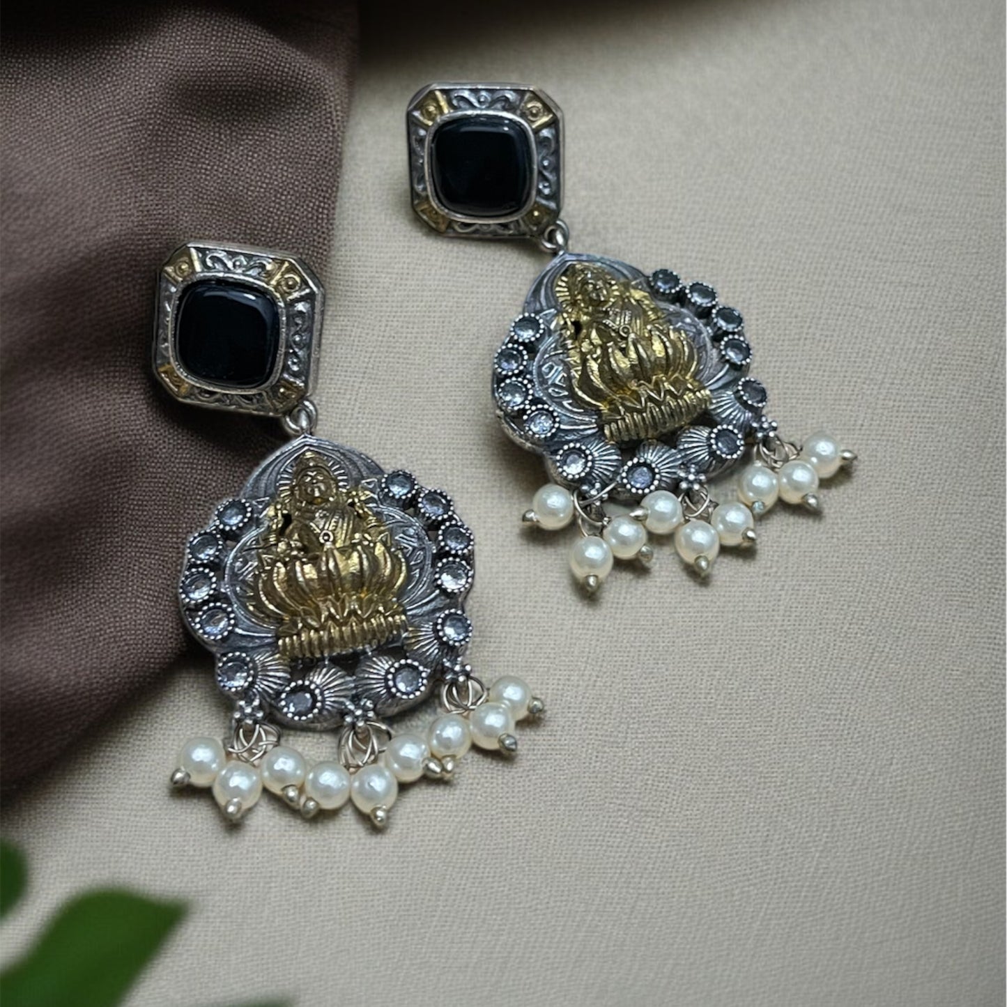 Dual Tone Temple Earring