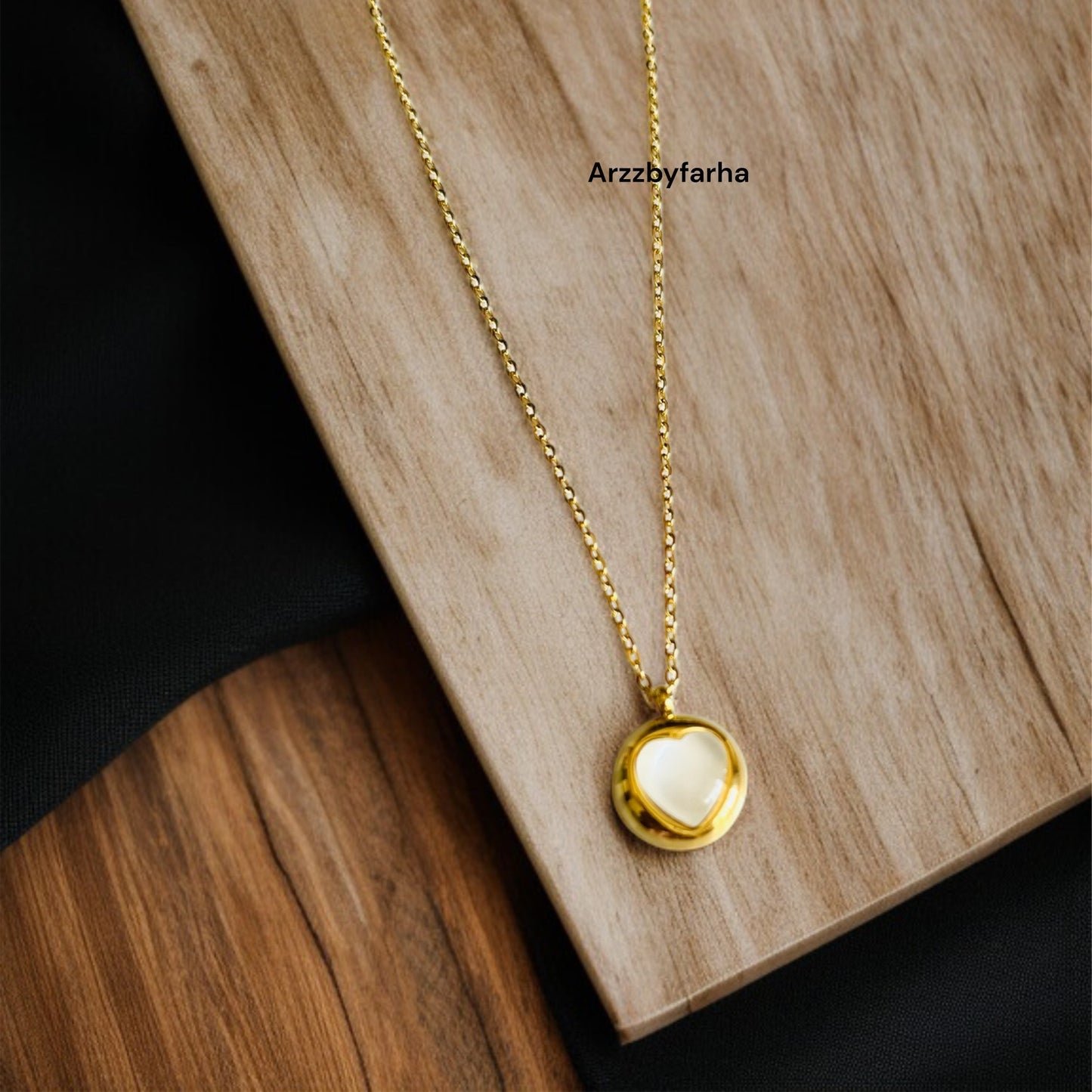 White Heart MOP Necklace