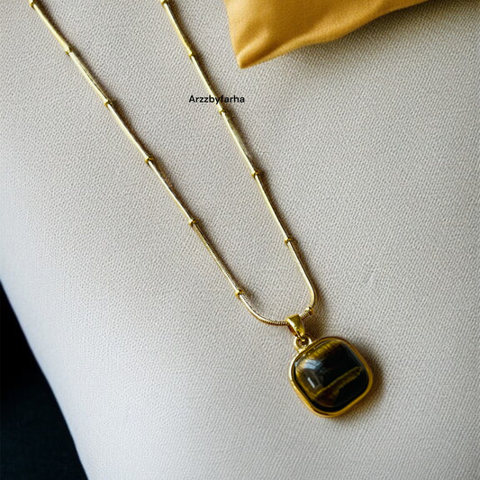 Brown Sqaure Shape Necklace