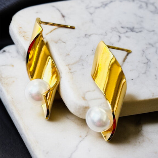 Pearl Drop Earrings