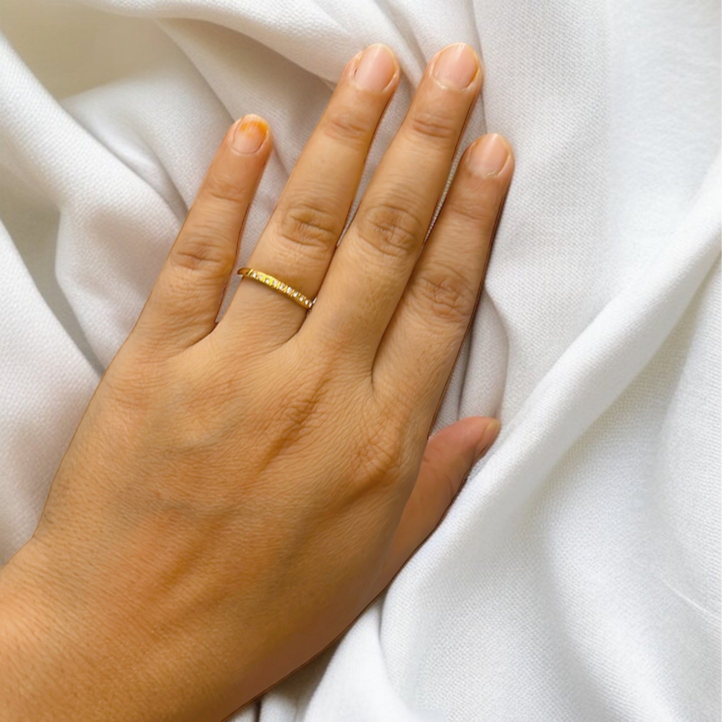 AD Studded Sleek Finger Ring