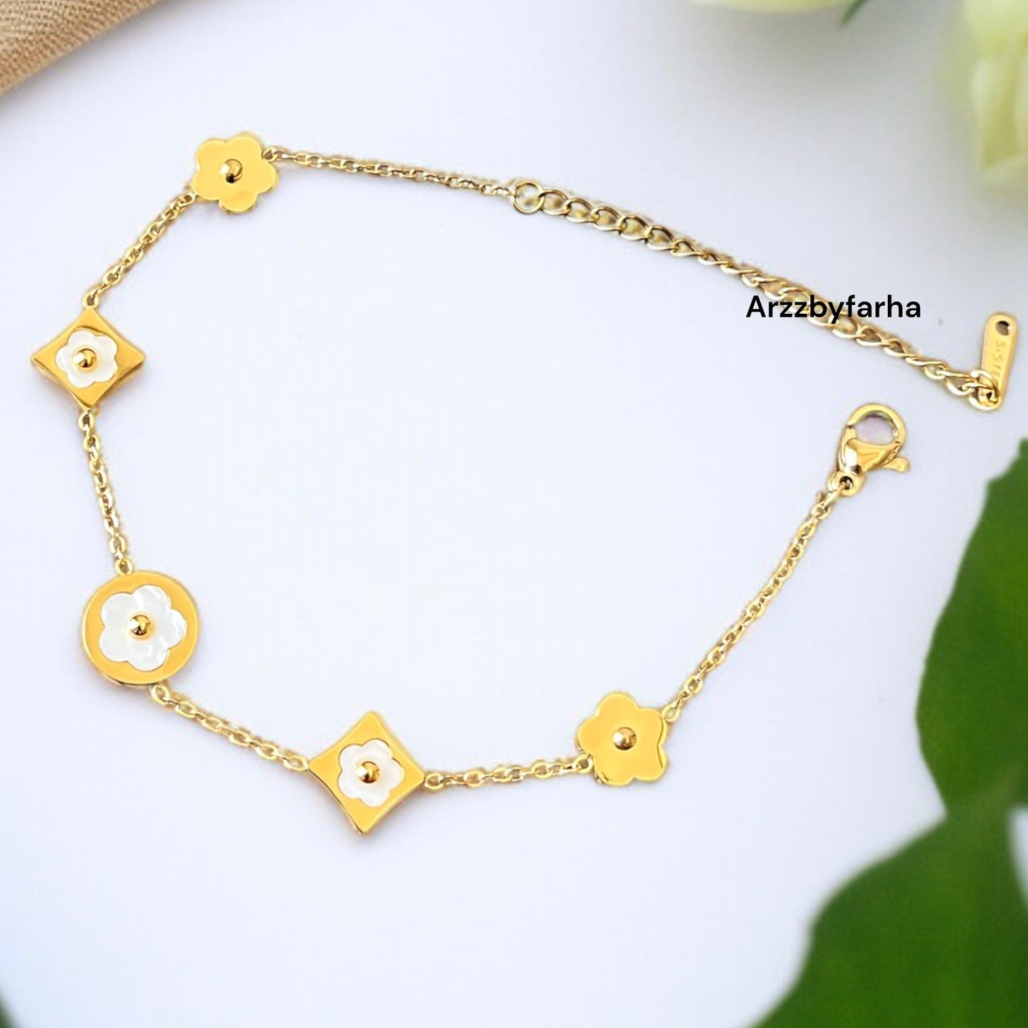 White Clover Chain Bracelet