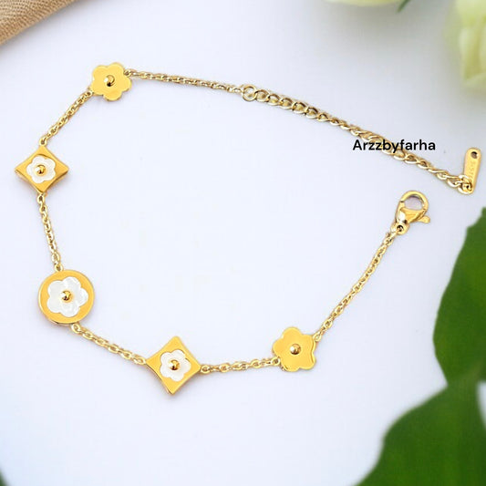 White Clover Chain Bracelet
