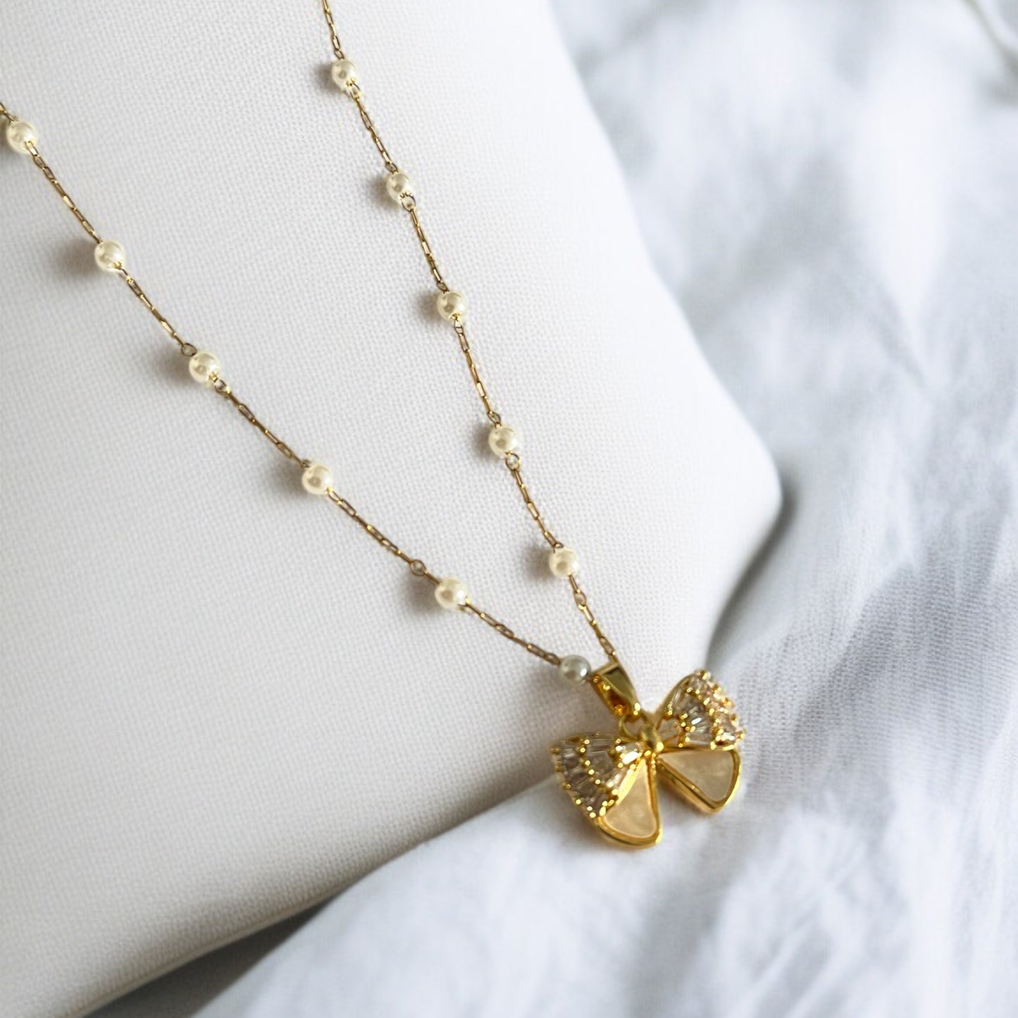 MOP Bow Pearl Chain Necklace