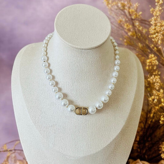Single Layer Pearl Necklace