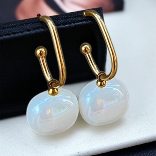 Gold & Pearl Drop Earring