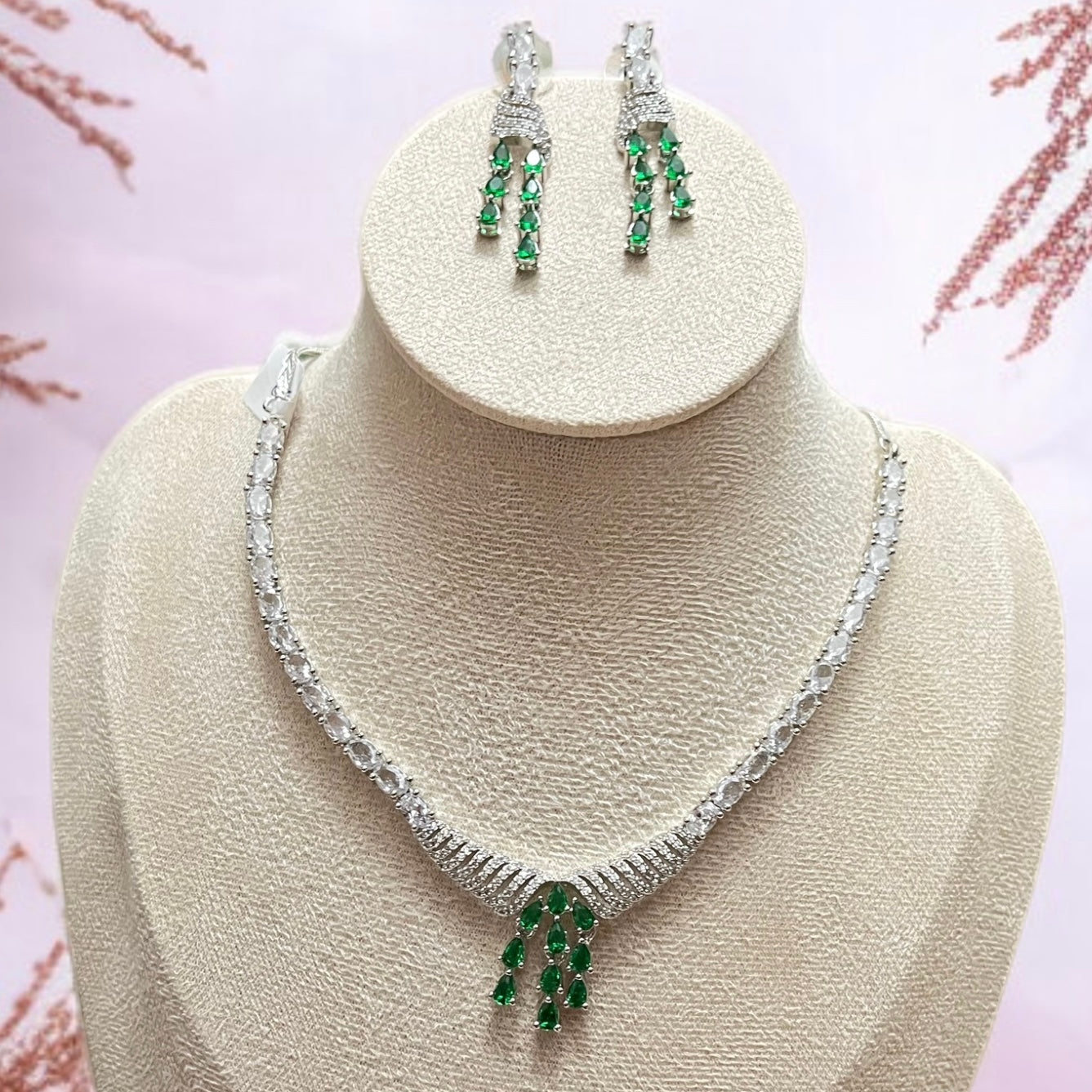 Green & White Zirconia Necklace Set