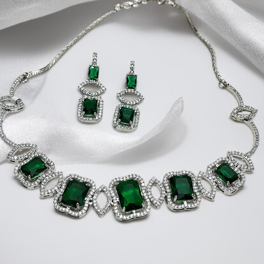 Green Stone Necklace Set