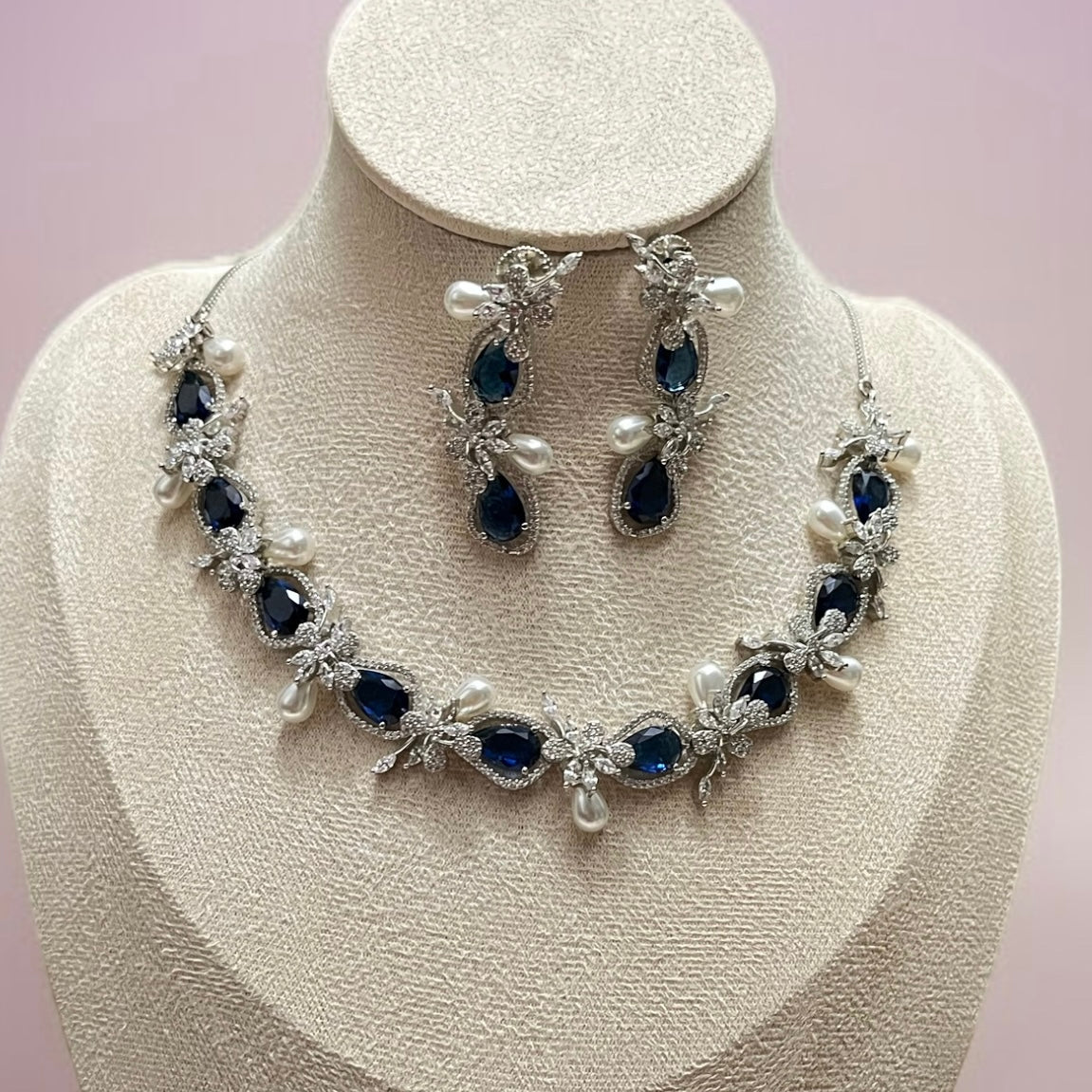 Blue Sapphire Pearl Necklace Set