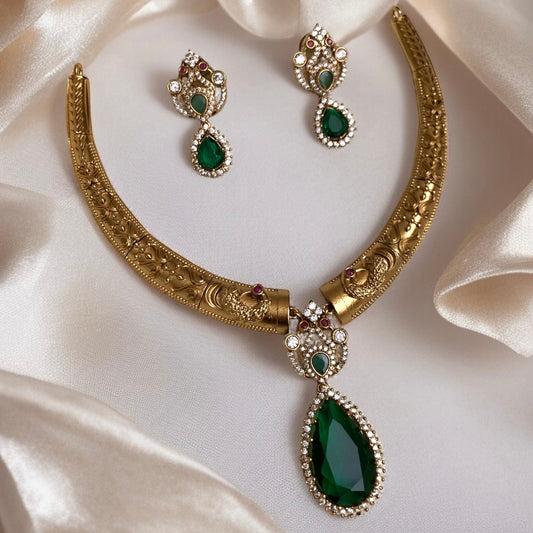 Emerald Green Hasli Necklace Set