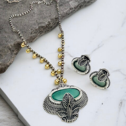 Mint Stone Necklace Set