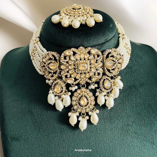Pearl & Gold Necklace Set