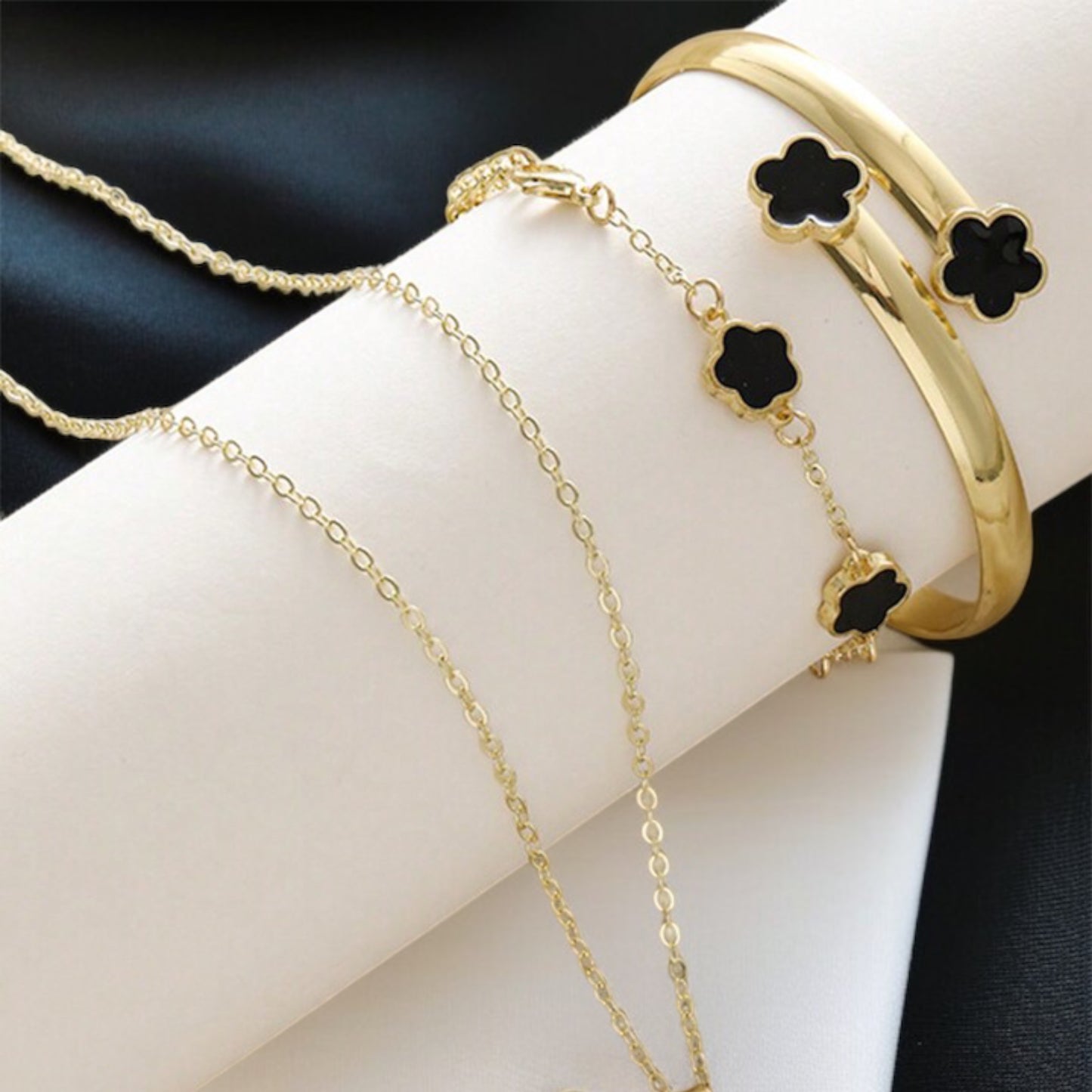 Set of 5 Black Clover Combo