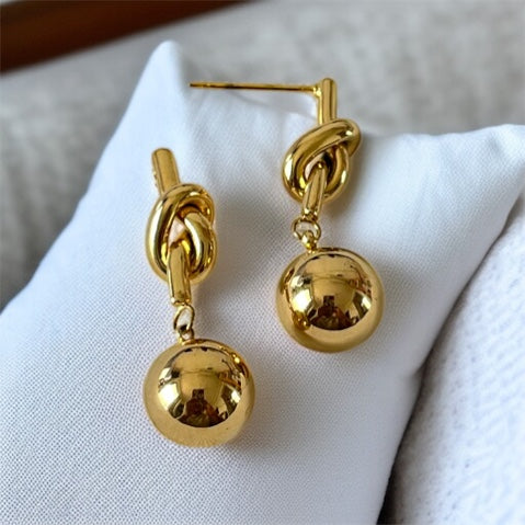 Twisted Gold Boll Earrings