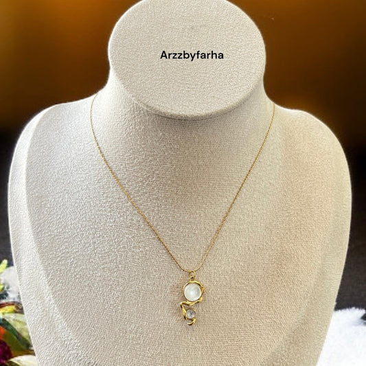 MOP Twisted Pendant Necklace