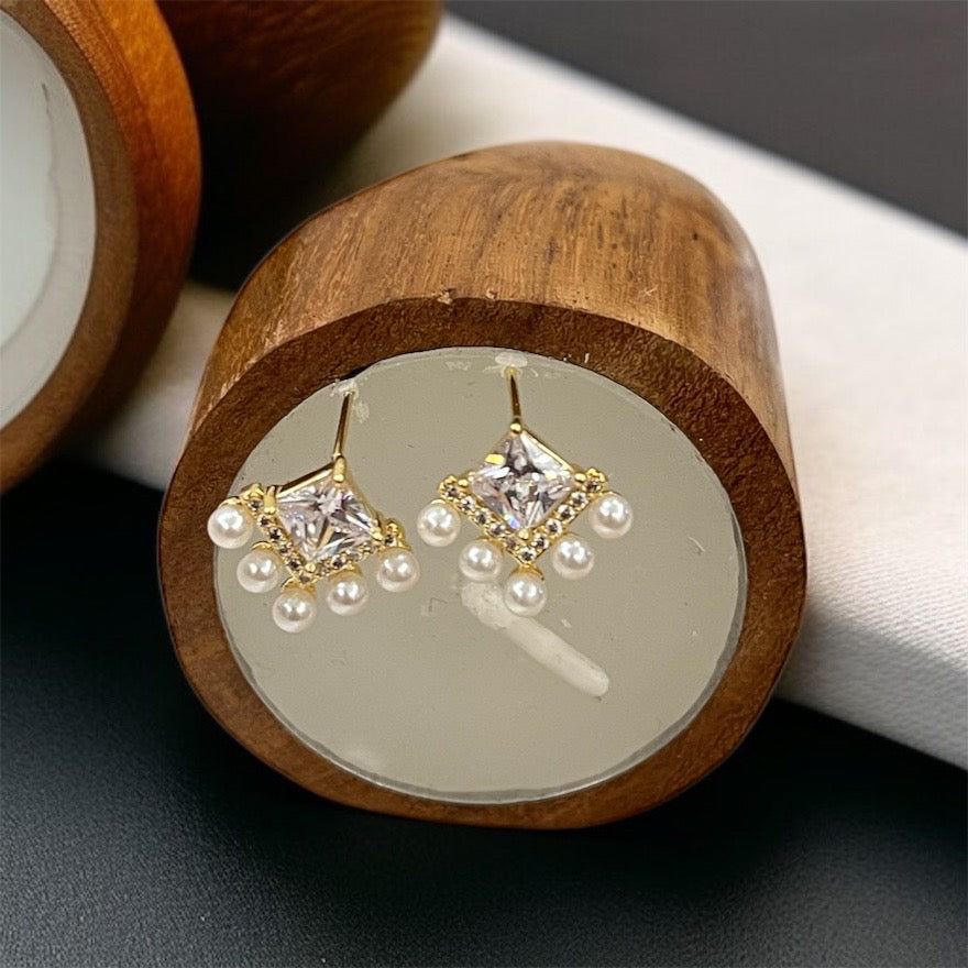 Crystal Pearl Studs Earrings