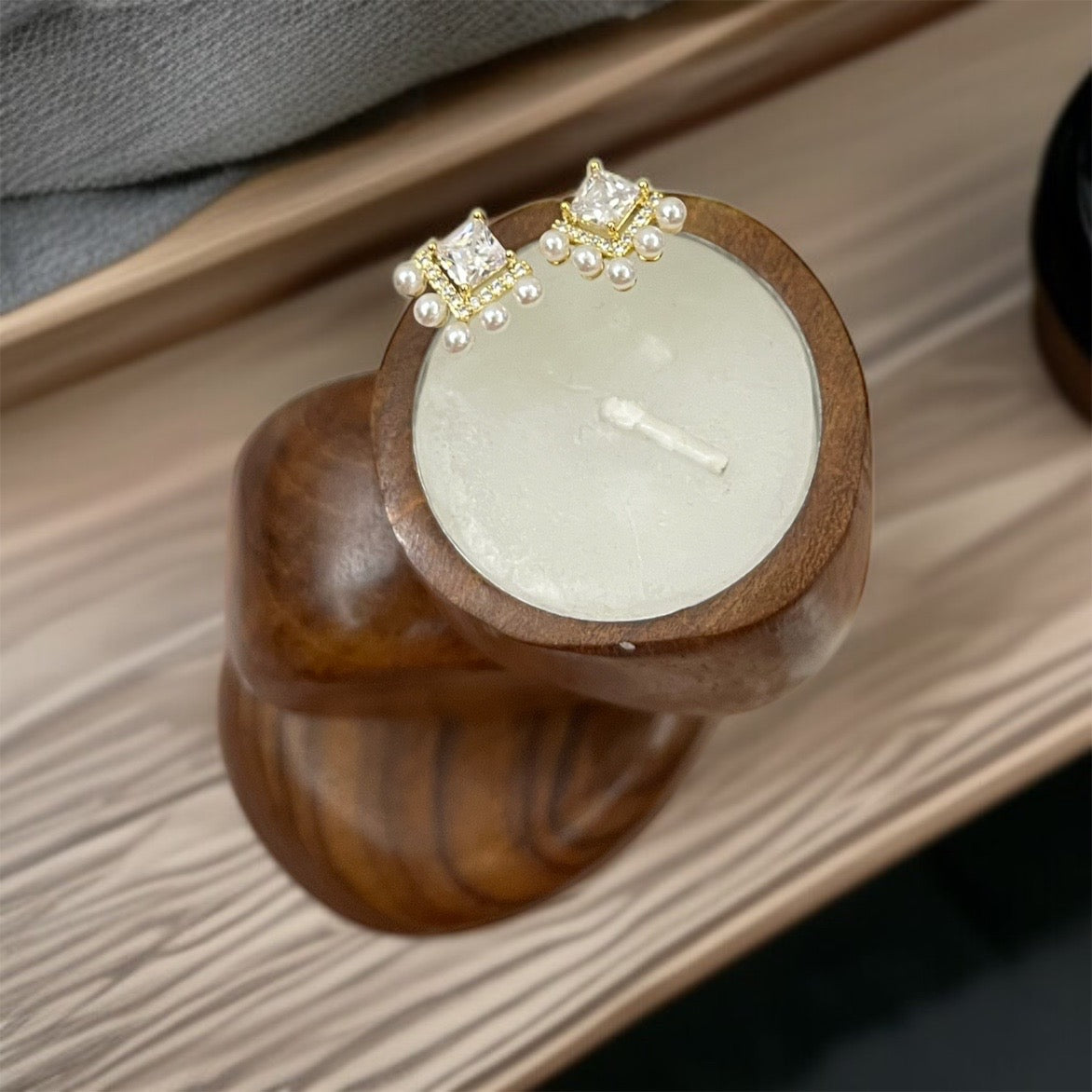 Crystal Pearl Studs Earrings