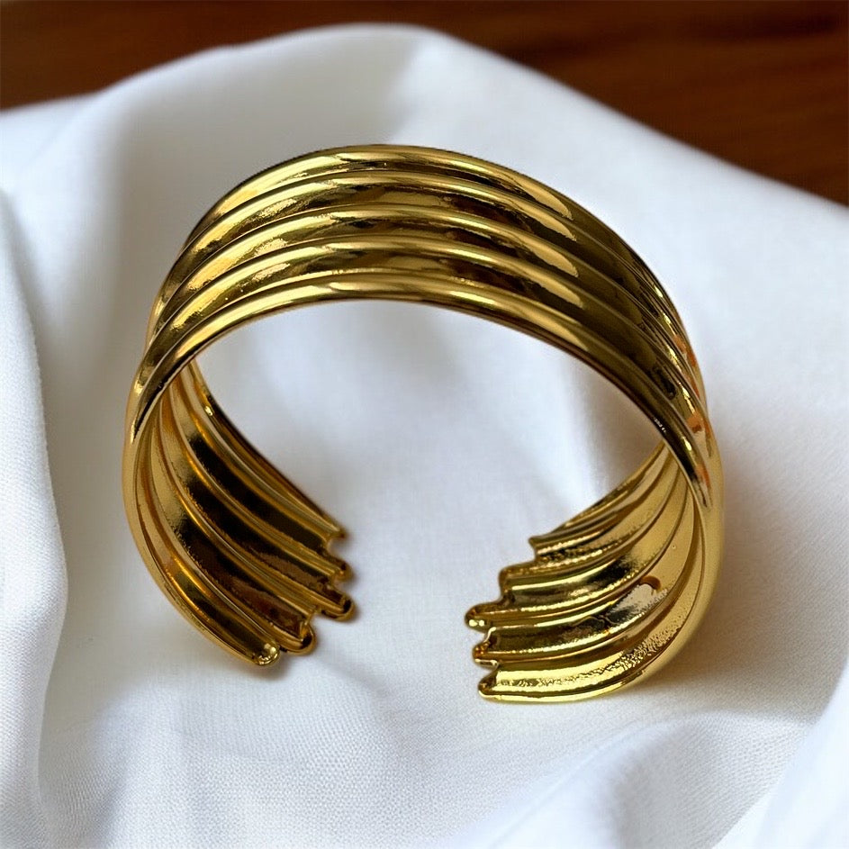 Baby Curved Cuff Bracelet