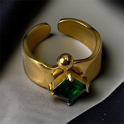 Double Green Stone Ring