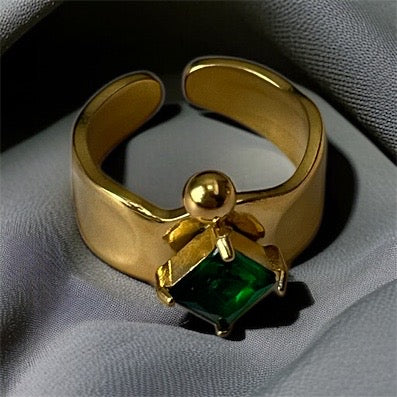 Double Green Stone Ring
