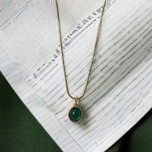Green Stone Pendant Necklace
