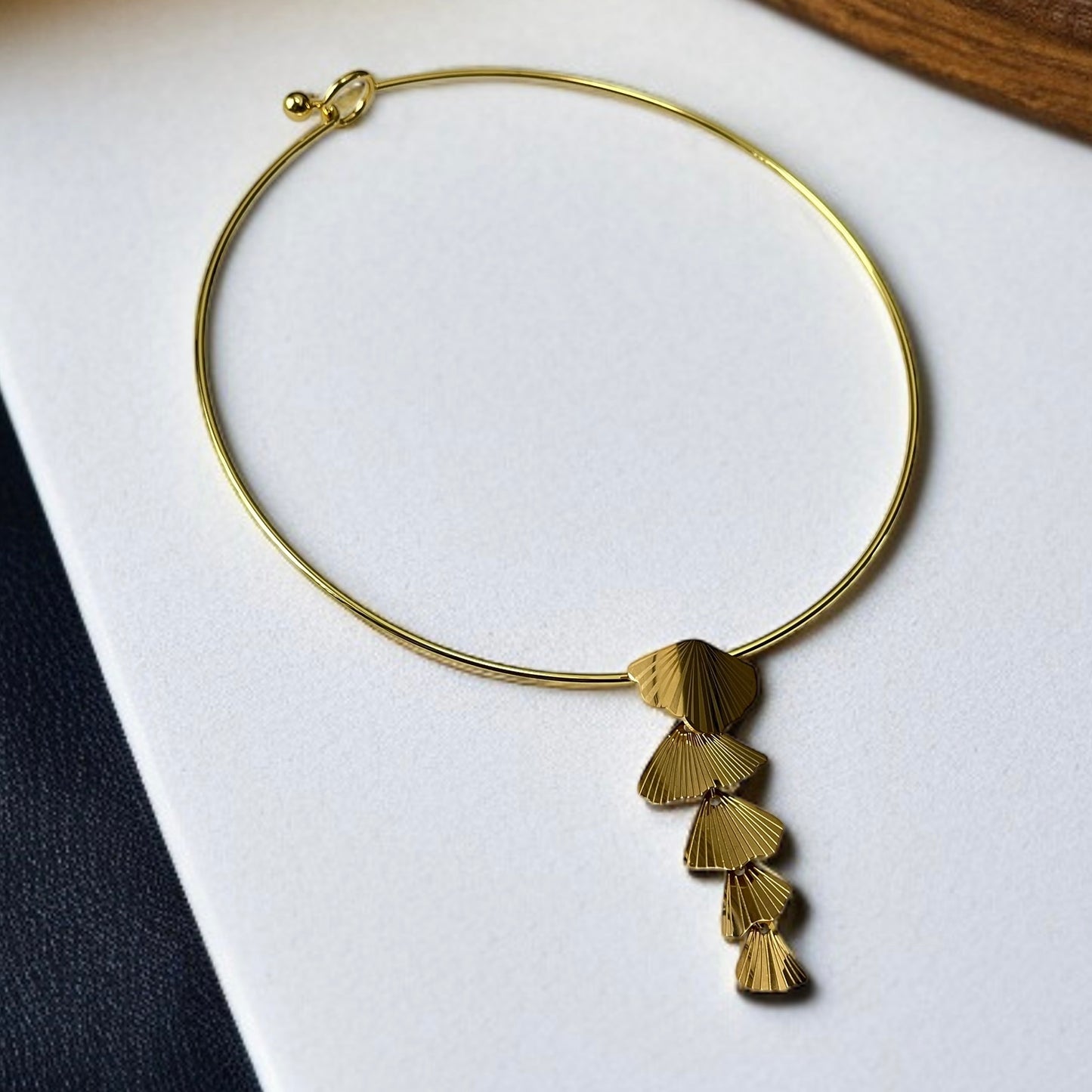 Flower Drop Hasli Necklace