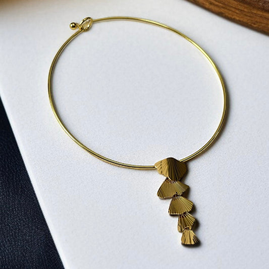 Flower Drop Hasli Necklace