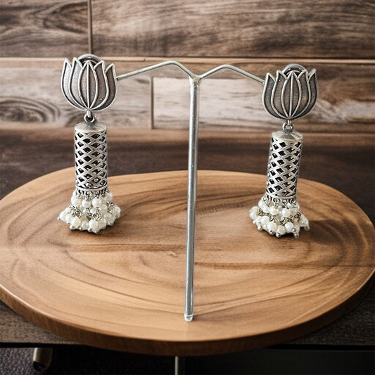 Lutus Drop Pearl  Earrings